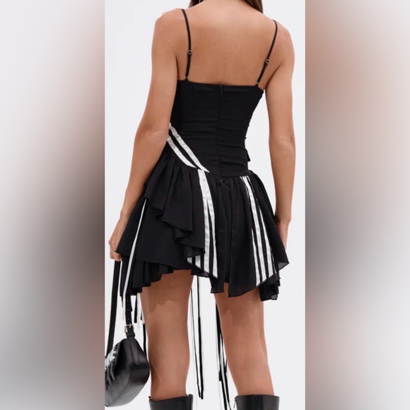NWT AKIRA Black and White Striped Women's mini tassel fringe Dress size M/L - Picture 6 of 6